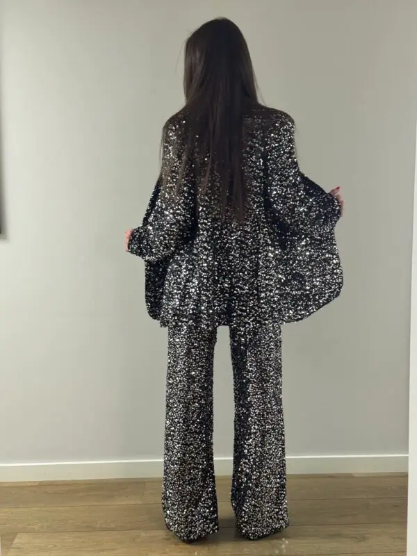TRAJE LENTEJUELAS PLATEADO - Imagen 2