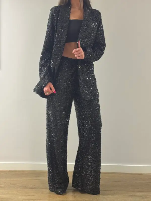 TRAJE LENTEJUEJAS NEGRO