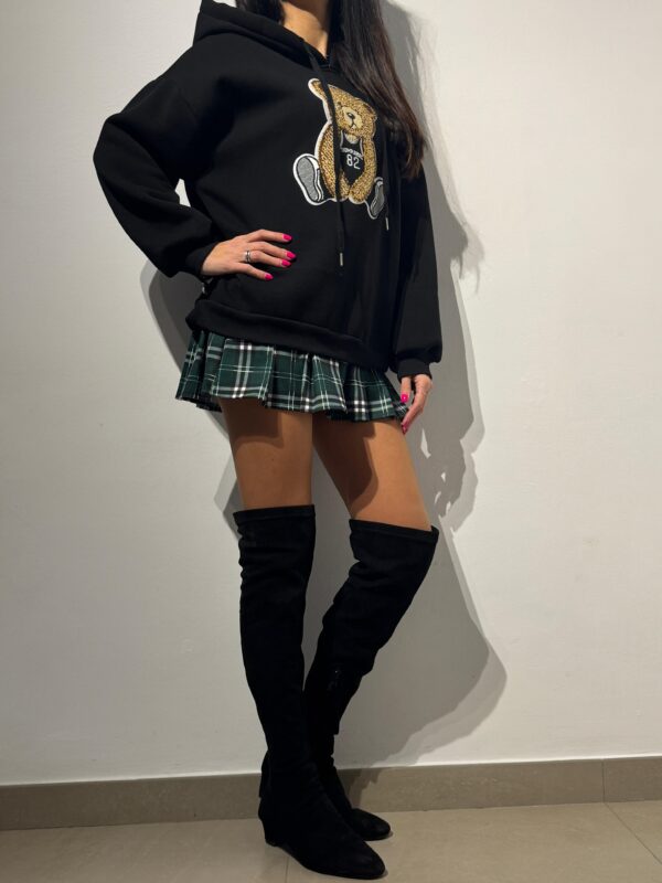 FALDA COLEGIALA VERDE + SUDADERA OSITO NEGRA